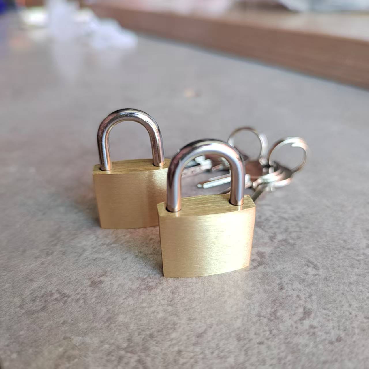 Brass Padlock with Keys, Small - Letter Opener Brass 评论和价格